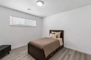 5811 Birchmont Dr, Houston, TX 77092 - Photo 11