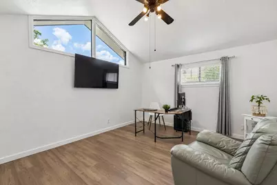 5811 Birchmont Drive, Houston, TX 77092 - Photo 9