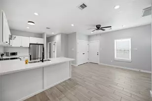 426 New Mexico St, Houston, TX 77029 - Photo 7