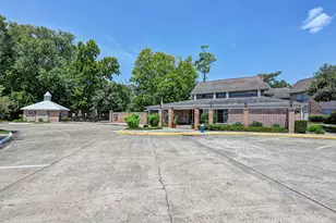 2230 S Piney Point Rd, Houston, TX 77063 - Photo 15