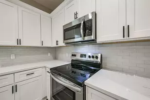 4405 Mallow Dr St, Houston, TX 77051 - Photo 9