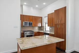 1316 Welch St, Houston, TX 77006 - Photo 7