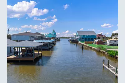 1295 N Crystal Beach Road, Crystal Beach, TX 77650 - Photo 11
