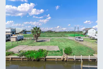 1295 N Crystal Beach Road, Crystal Beach, TX 77650 - Photo 5