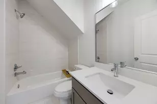 1648 W Tidwell Rd, Houston, TX 77091 - Photo 5