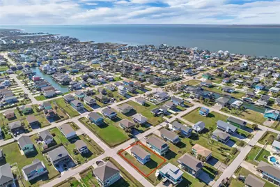 4023 Grayson Dr, Galveston, TX 77554 - Photo 33