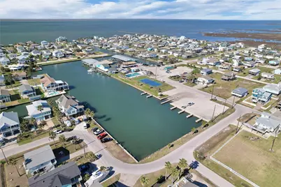 4023 Grayson Dr, Galveston, TX 77554 - Photo 35