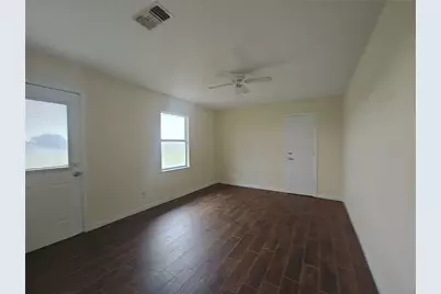 2368 Old Columbus Road N, Sealy, TX 77474 - Photo 7