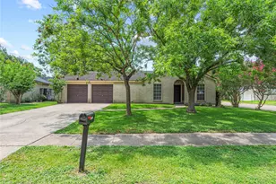 6931 Sandy Knolls Dr, Spring, TX 77379 - Photo 7