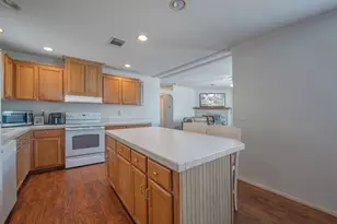 10227 Checkerberry Park Ln, Tomball, TX 77375 - Photo 7