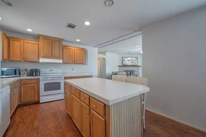 10227 Checkerberry Park Ln, Tomball, TX 77375 - Photo 7