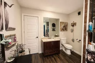 15392 Paradise Point Dr, Willis, TX 77318 - Photo 29