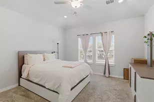 9946 Storehouse Dr, Houston, TX 77080 - Photo 13