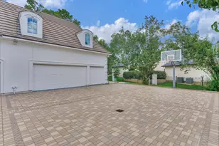 206 N Tranquil Path, The Woodlands, TX 77380 - Photo 9