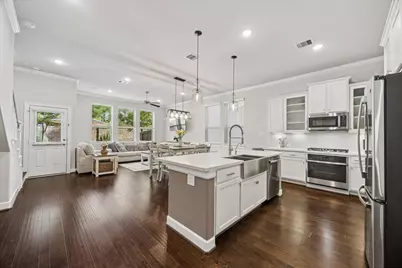 10608 Centre Glade Drive, Houston, TX 77043 - Photo 9