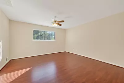 1698 Creekside Drive, Sugar Land, TX 77478 - Photo 25