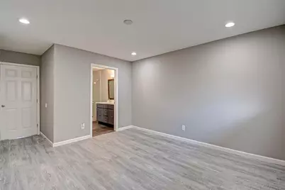1104 W Tri Oaks Lane #119, Houston, TX 77043 - Photo 15