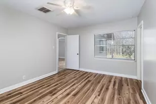 1007 E Main St, Tomball, TX 77375 - Photo 23