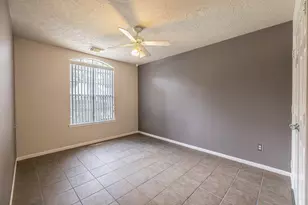 14619 Oxwick Cir, Houston, TX 77044 - Photo 15