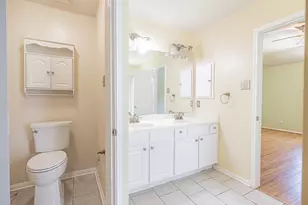 14619 Oxwick Cir, Houston, TX 77044 - Photo 37
