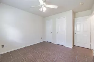 14619 Oxwick Cir, Houston, TX 77044 - Photo 13