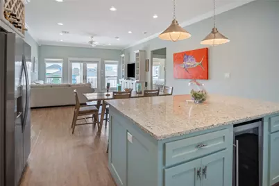 973 Sea Breeze, Crystal Beach, TX 77650 - Photo 17