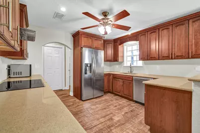 4764 County Road 31, Angleton, TX 77515 - Photo 15