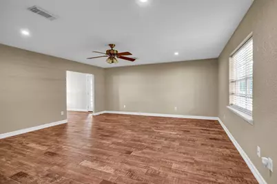 4764 County Road 31, Angleton, TX 77515 - Photo 9