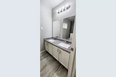 129 Wagon Lane Loop Lane N, Angleton, TX 77515 - Photo 21