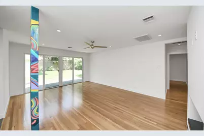 7610 Highmeadow Drive, Houston, TX 77063 - Photo 39
