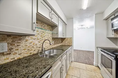 9700 Leawood Boulevard #1214, Houston, TX 77099 - Photo 9