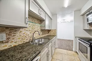 9700 Leawood Blvd, Houston, TX 77099 - Photo 9