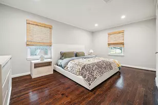 8511 Greenbush St, Houston, TX 77025 - Photo 11