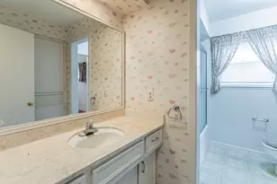 10407 Metronome Dr, Houston, TX 77043 - Photo 13