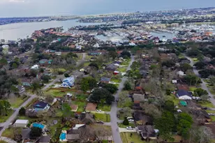 2202 Sierra St, Kemah, TX 77565 - Photo 33