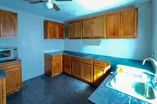 9401 Heatherside St, Houston, TX 77016 - Photo 9