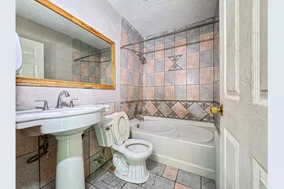 9401 Heatherside Street, Houston, TX 77016 - Photo 11