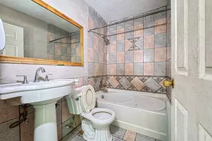 9401 Heatherside St, Houston, TX 77016 - Photo 11