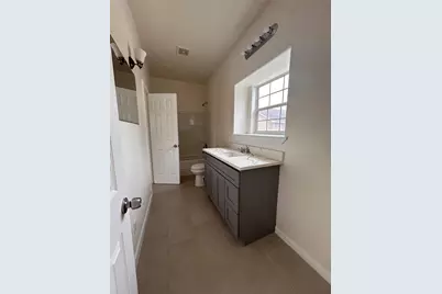 6841 Larkstone Street #B, Houston, TX 77028 - Photo 3