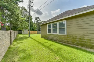 12855 Whistling Springs Dr, Humble, TX 77346 - Photo 37
