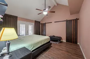 2111 Gray Falls Dr, Houston, TX 77077 - Photo 19
