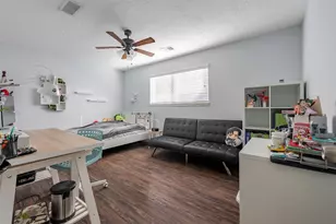 2111 Gray Falls Dr, Houston, TX 77077 - Photo 25