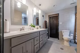 2111 Gray Falls Dr, Houston, TX 77077 - Photo 21