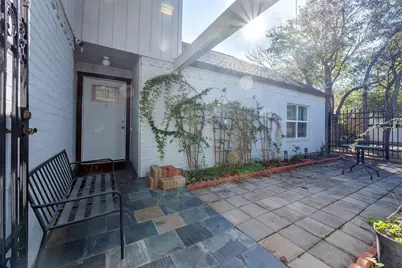 2111 Gray Falls Drive, Houston, TX 77077 - Photo 5