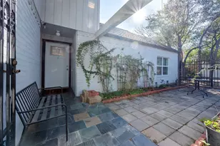 2111 Gray Falls Dr, Houston, TX 77077 - Photo 5