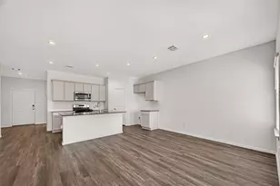 318 Springfield Shrs Ct, Crosby, TX 77532 - Photo 9