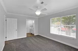 114 W Lobit St, Baytown, TX 77520 - Photo 5