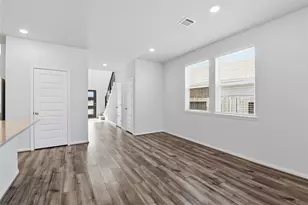 18508 Meadow Point Ln, Conroe, TX 77356 - Photo 9