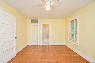 4528 Magnolia St, Bellaire, TX 77401 - Photo 5