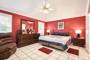 803 W Peach Hollow Cir, Pearland, TX 77584 - Photo 7